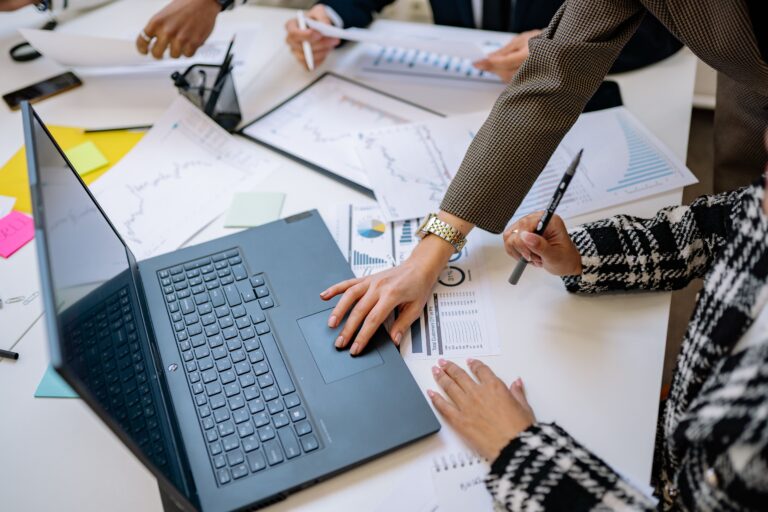 Οδηγός Επιχειρήσεων 2026 – Έναρξη, myDATA και Φορολογία